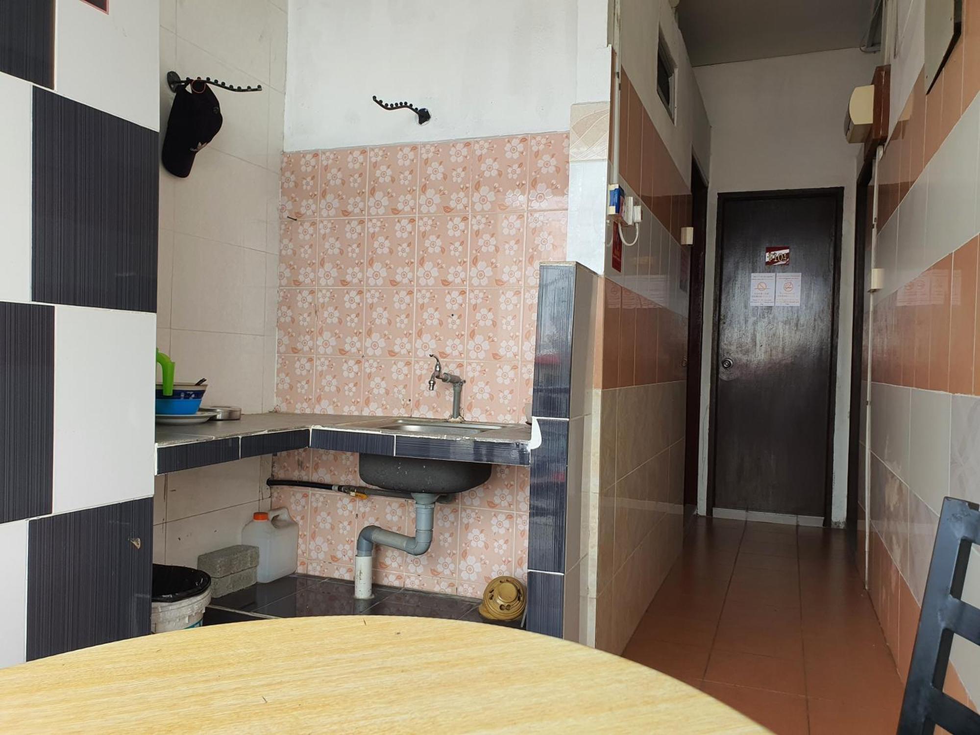 Oyo 90972 Jj Homestay ميري المظهر الخارجي الصورة
