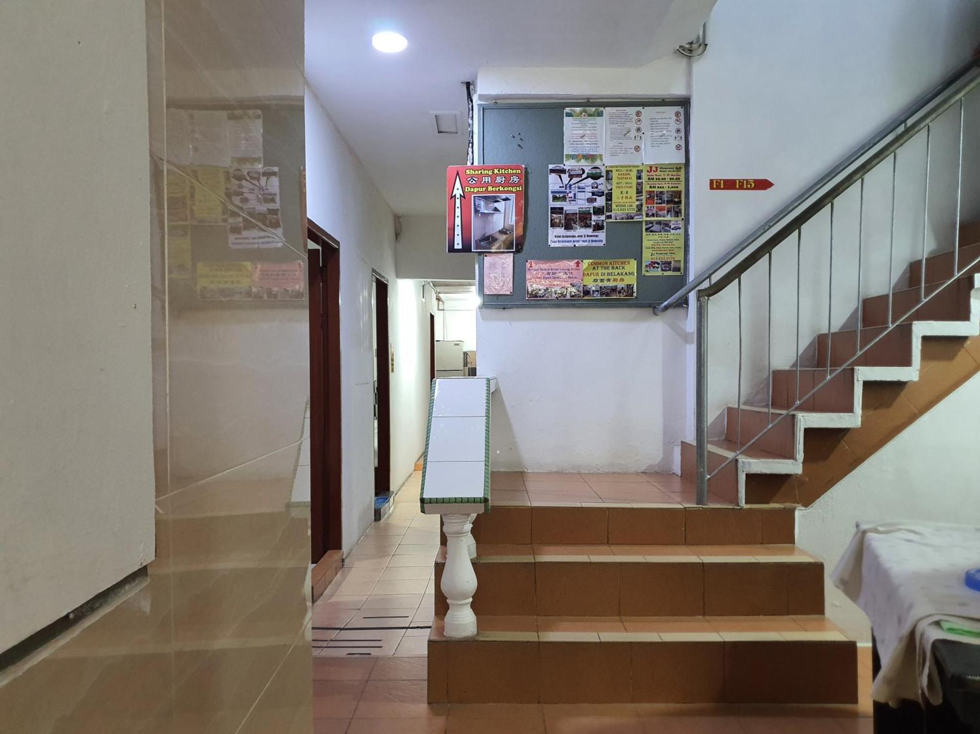 Oyo 90972 Jj Homestay ميري المظهر الخارجي الصورة