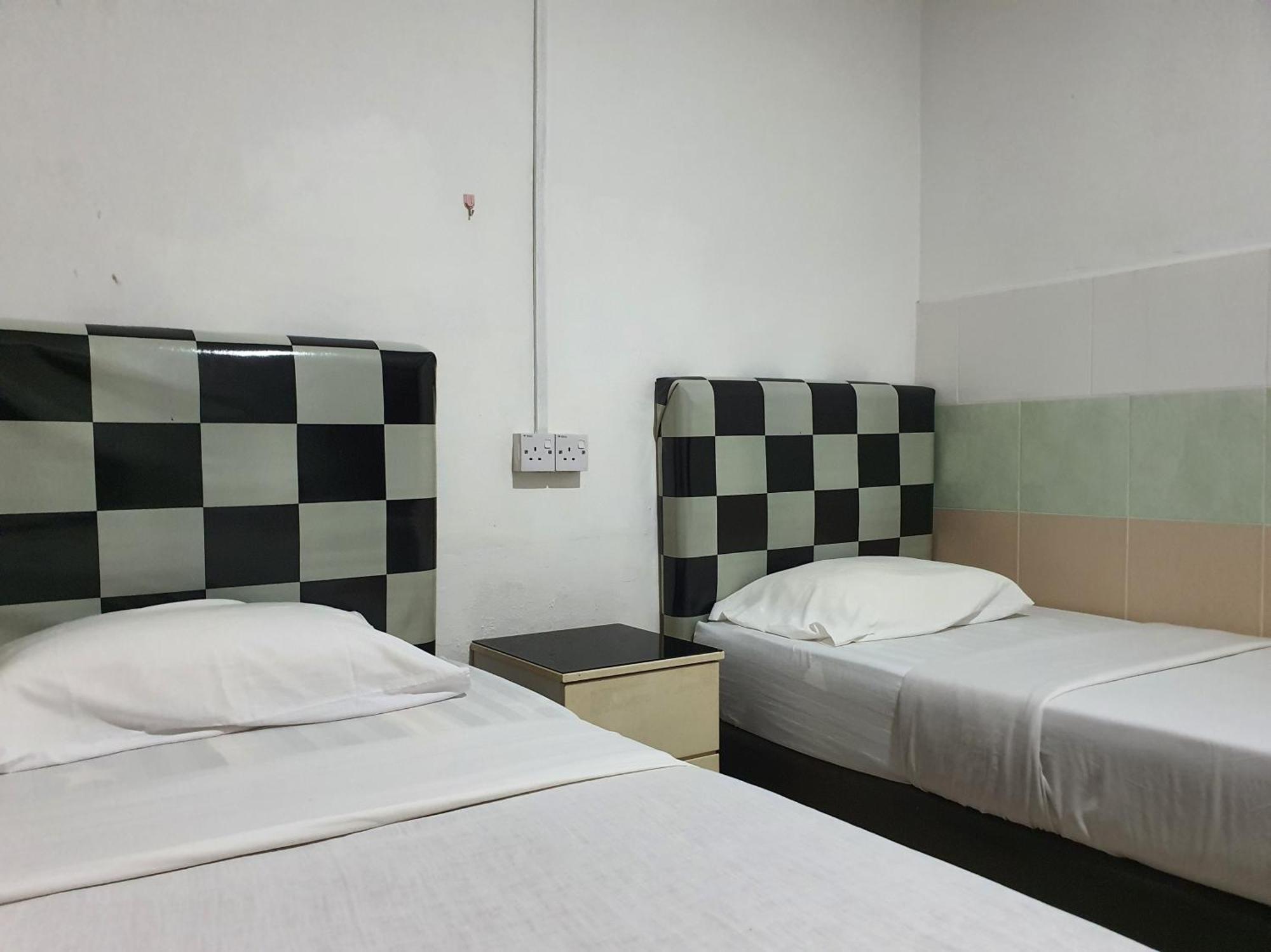 Oyo 90972 Jj Homestay ميري المظهر الخارجي الصورة