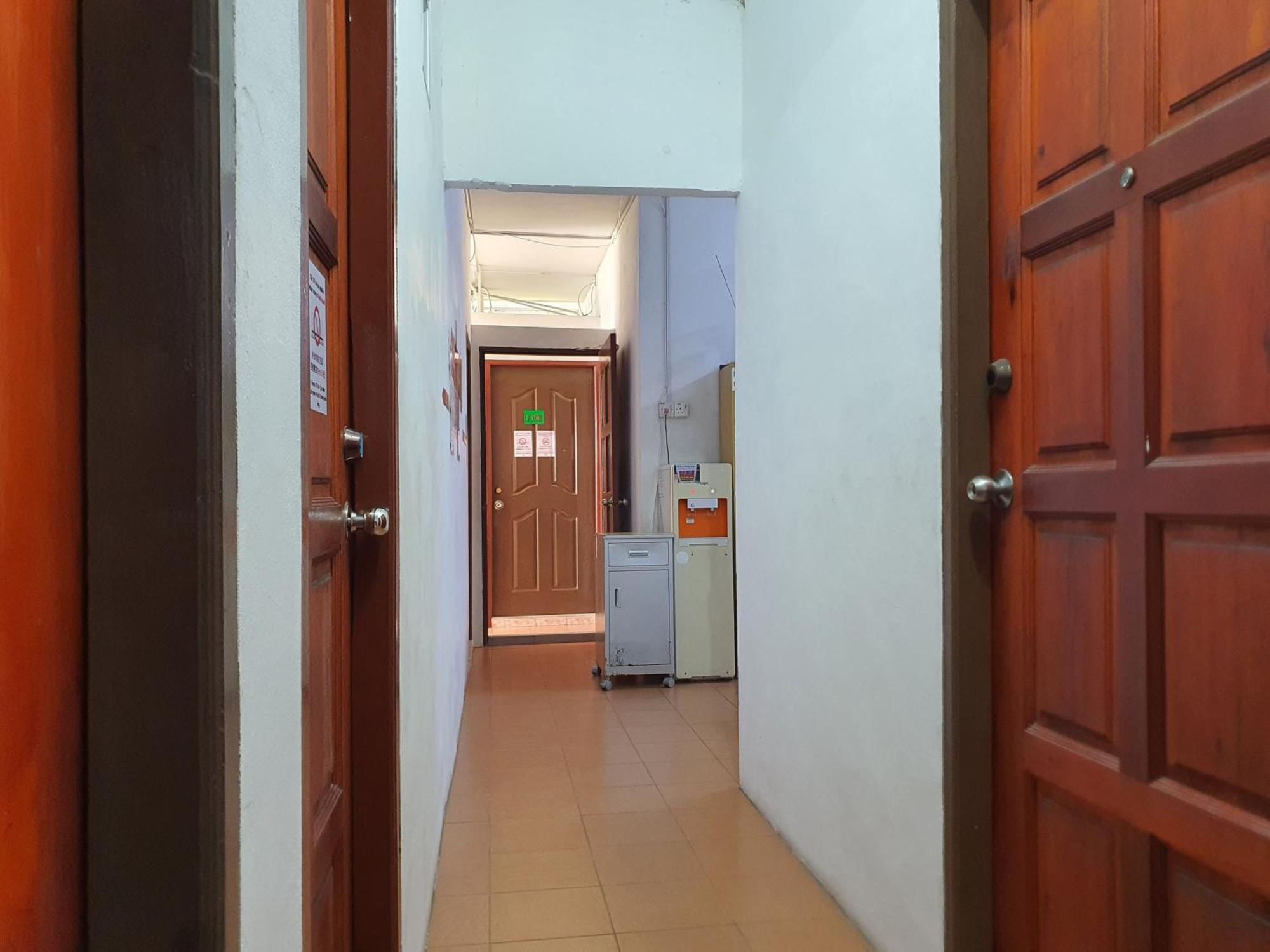 Oyo 90972 Jj Homestay ميري المظهر الخارجي الصورة
